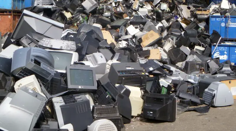 E-Waste: Complete Guide to Properly Dispose your Electronic Wastes