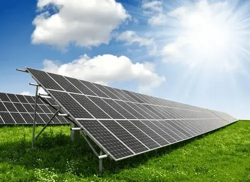 What is some advantages of solar energy?