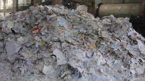 How to Dispose of Paper Waste Safely