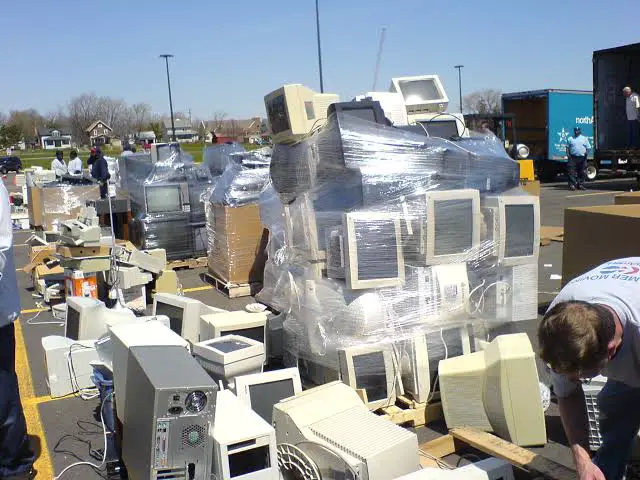 How to Convert Electronics (E-waste) Wastes into Precious Metals Extraction